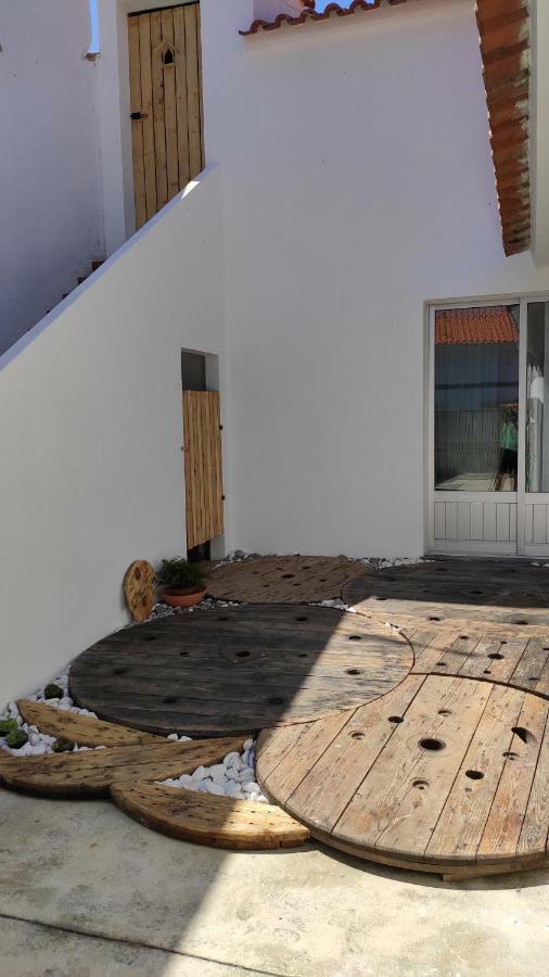 Casa 40Th-Music Wood House Hotel Óbidos Exterior foto